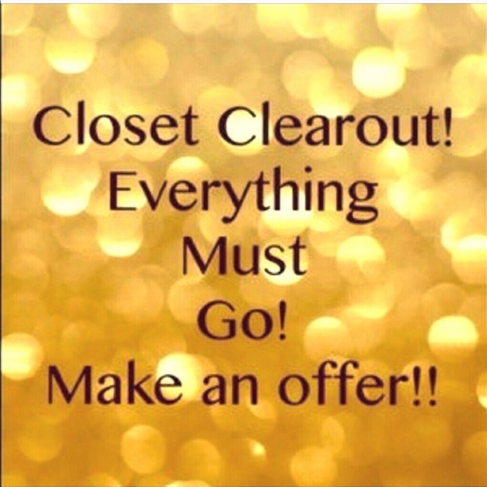 CLOSET CLOSING SOON!